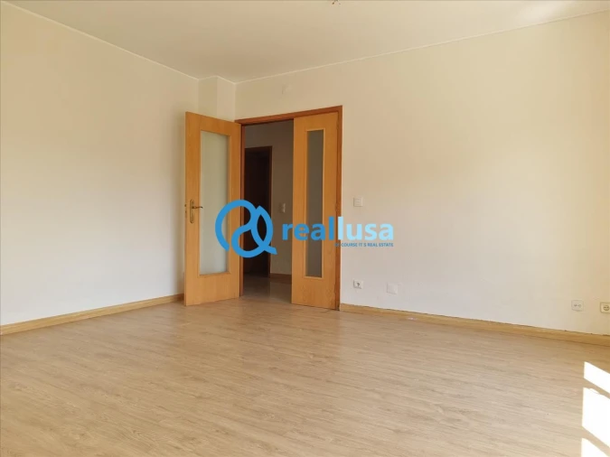 Apartamento T3 para Venda em Rio Tinto Foto 3