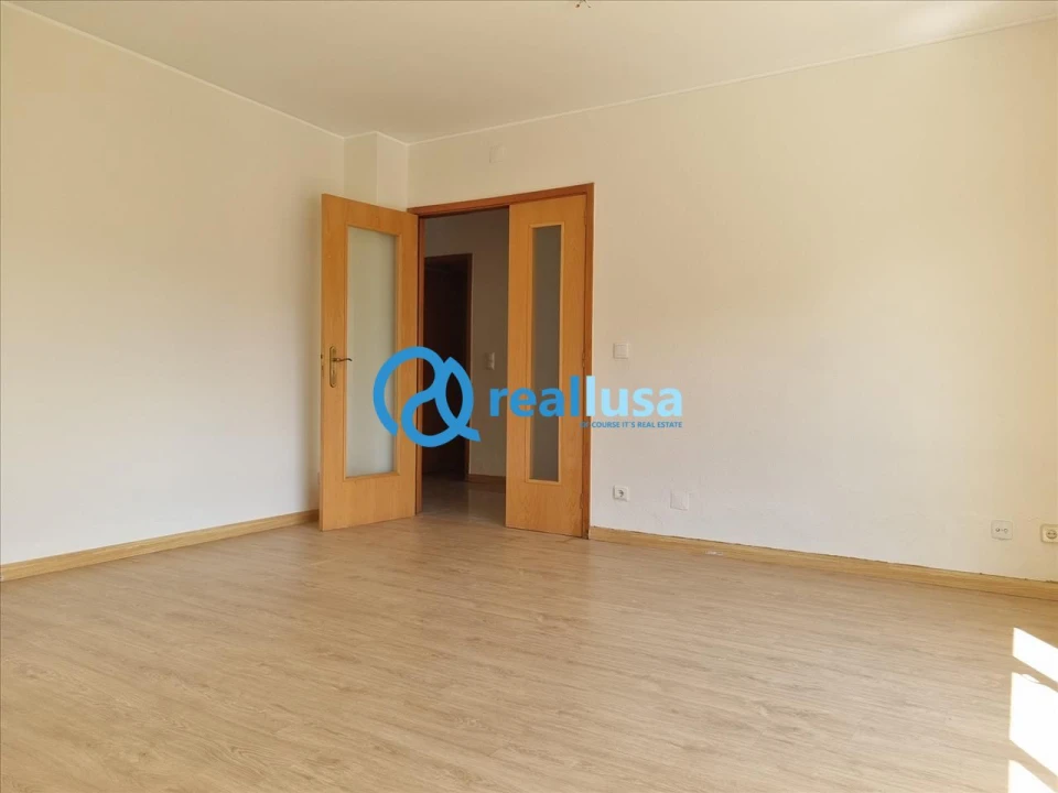 Apartamento T3 para Venda em Rio Tinto Foto 3