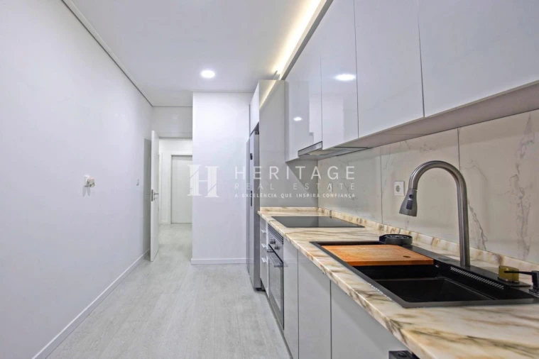 Apartamento T2 para Venda em Santo Antonio da Charneca Foto 3