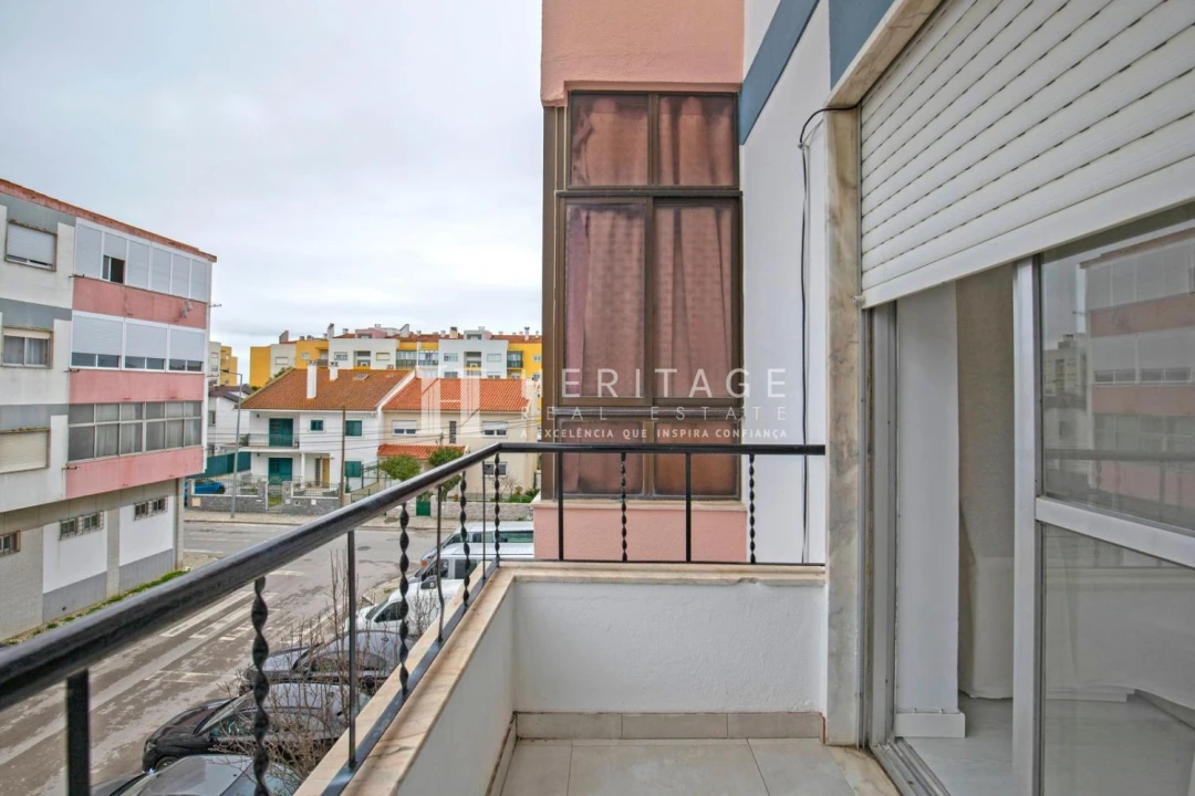 Apartamento T2 para Venda em Santo Antonio da Charneca Foto 22