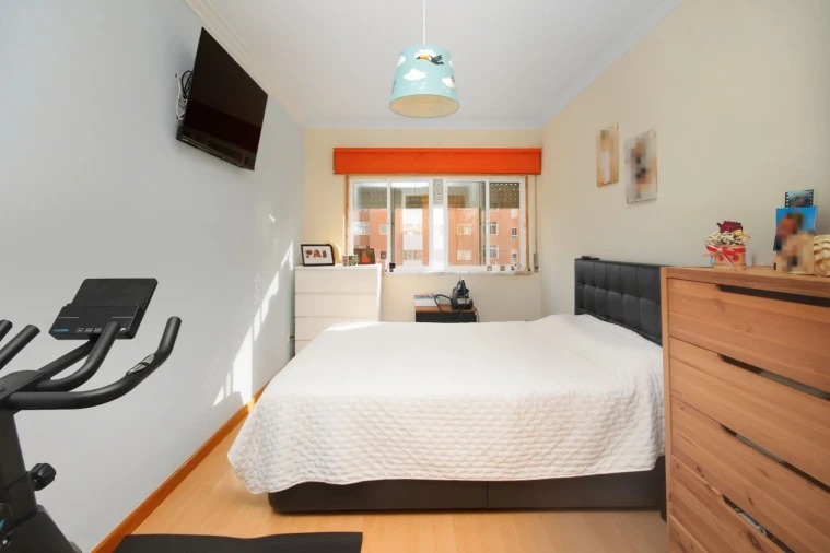 Apartamento T2 para Venda em Rio de Mouro Foto 20