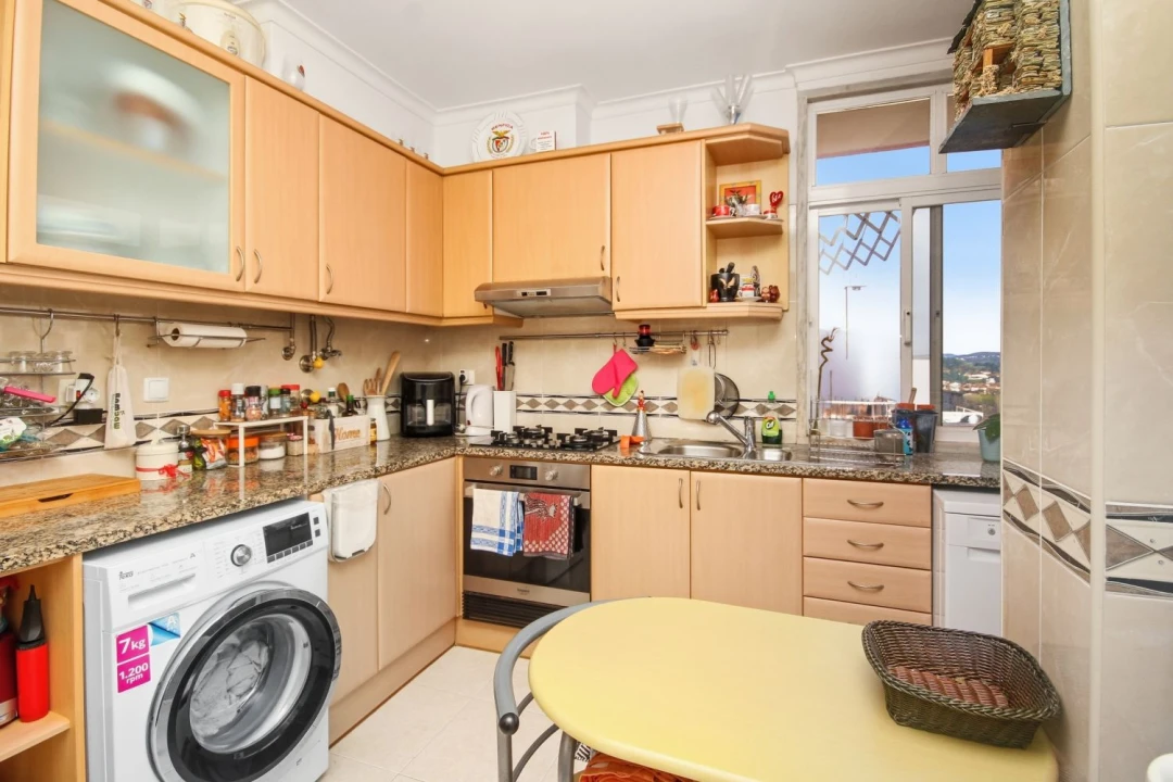 Apartamento T2 para Venda em Rio de Mouro Foto 13