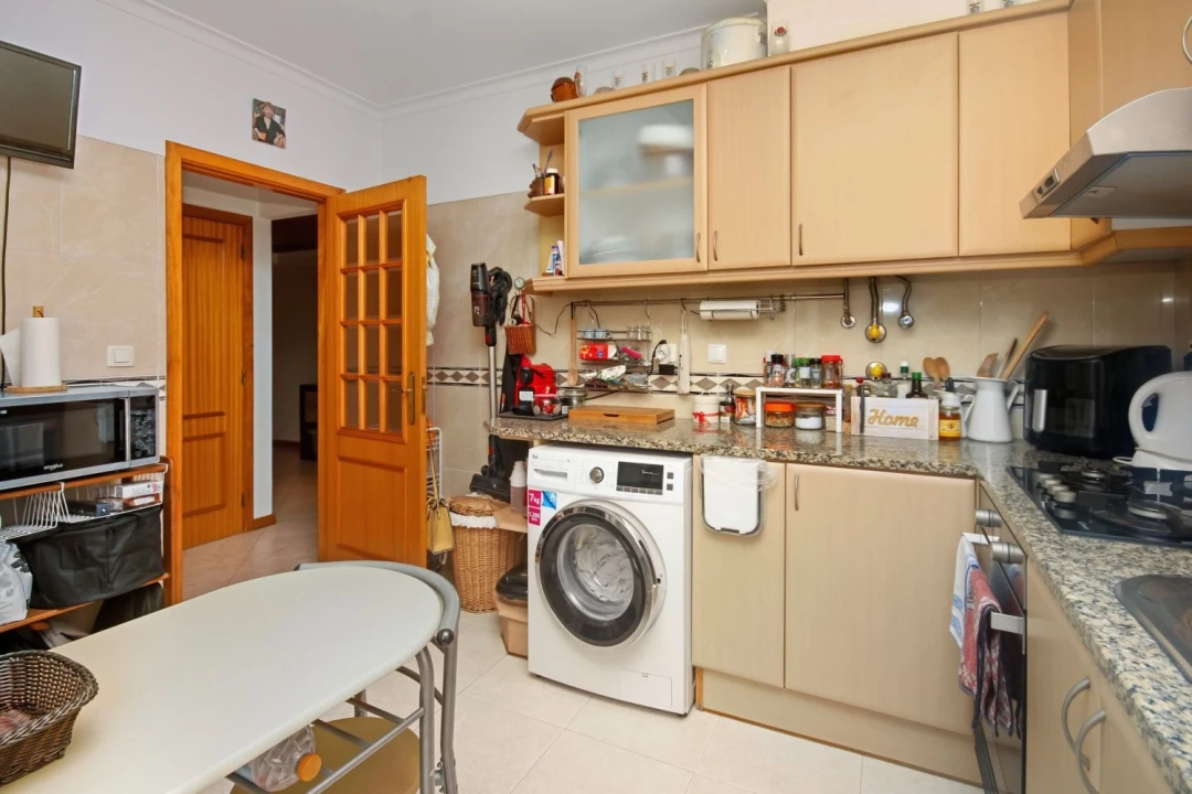 Apartamento T2 para Venda em Rio de Mouro Foto 15