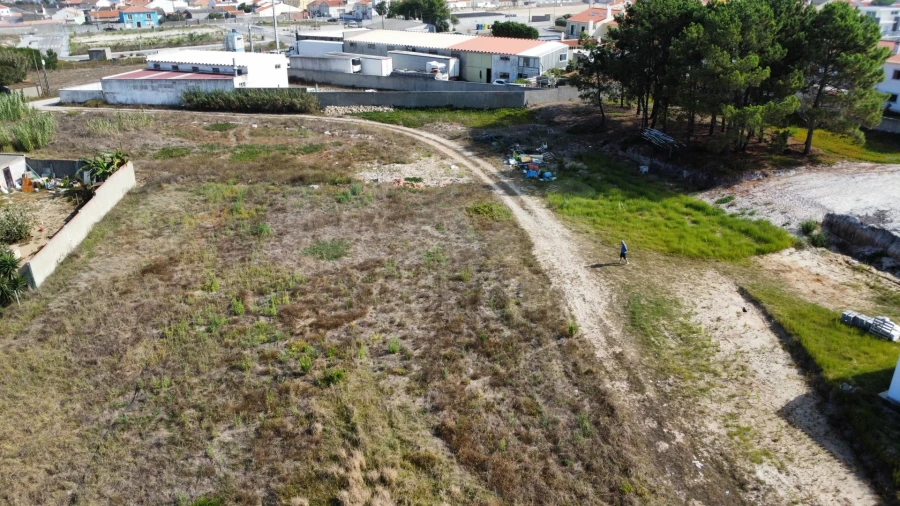 Moradia T4 para Venda em Ferrel Foto 5