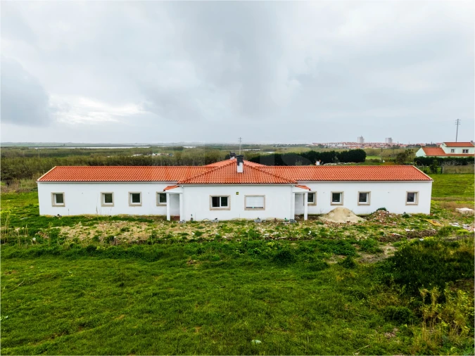 Moradia T4 para Venda em Ferrel Foto 11