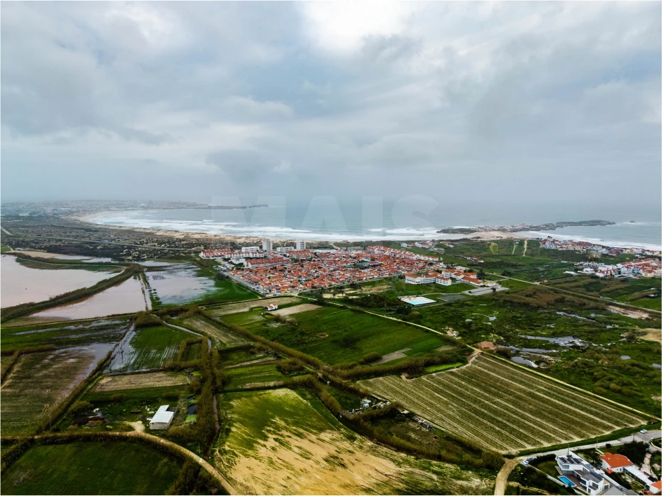 Moradia T4 para Venda em Ferrel Foto 5