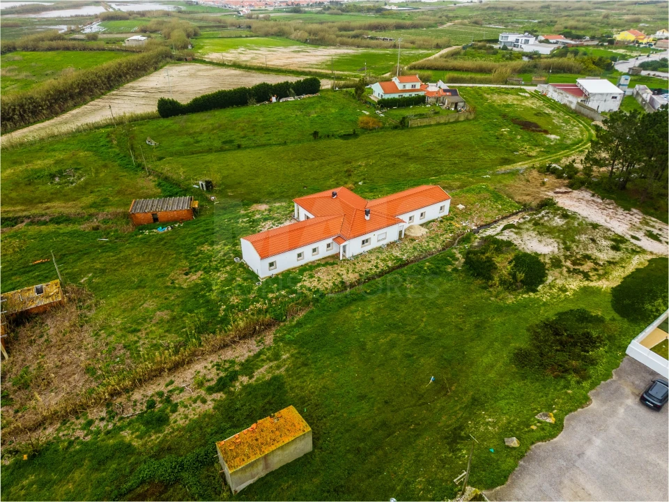 Moradia T4 para Venda em Ferrel Foto 3