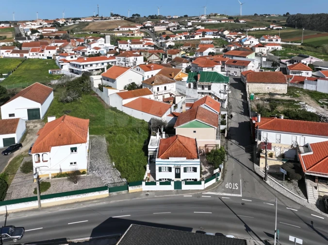 Moradia T4 para Venda em Moita dos Ferreiros Foto 7