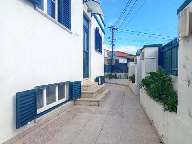 Moradia T4 para Venda em Moita dos Ferreiros Foto 3