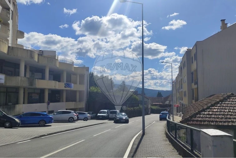 Loja para Venda em Vila Chã, Codal e Vila Cova de Perrinho Foto 1