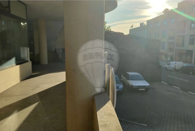 Loja para Venda em Vila Chã, Codal e Vila Cova de Perrinho Foto 5