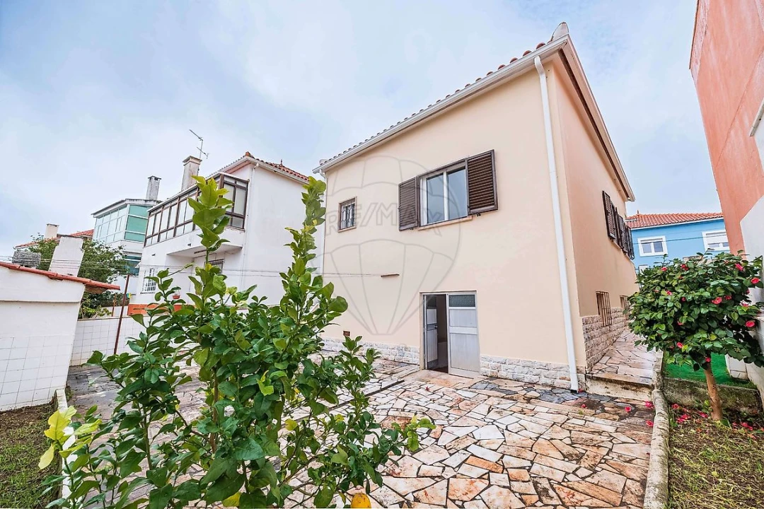 Moradia T3 para Venda em Carnaxide e Queijas Foto 10