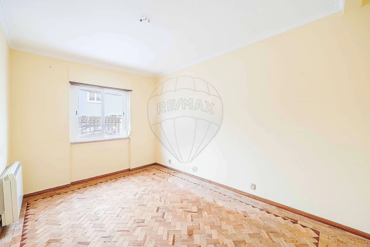 Moradia T3 para Venda em Carnaxide e Queijas Foto 36