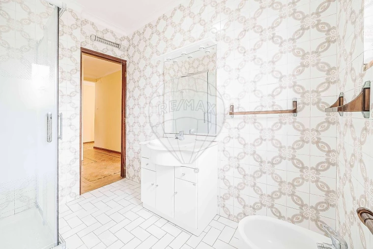 Moradia T3 para Venda em Carnaxide e Queijas Foto 21