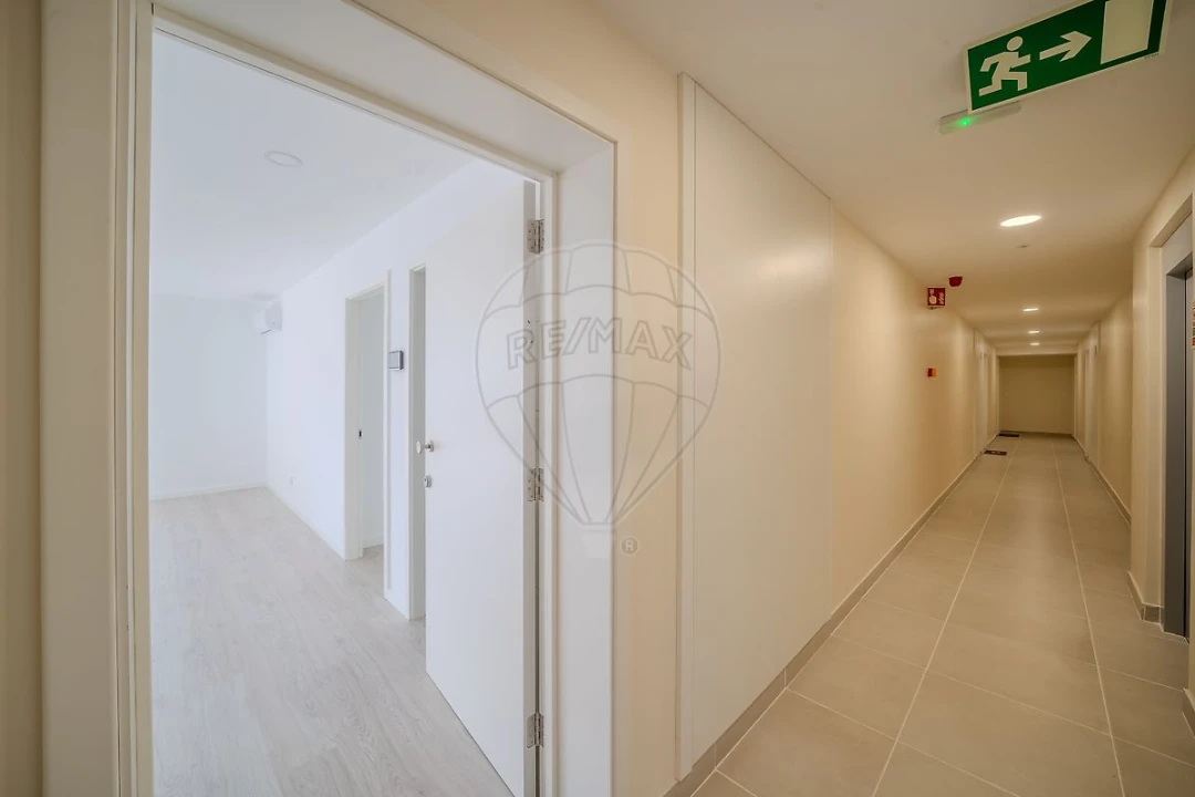 Apartamento T2 para Arrendamento em Aradas Foto 25