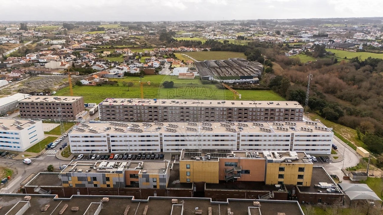 Apartamento T2 para Arrendamento em Aradas Foto 8