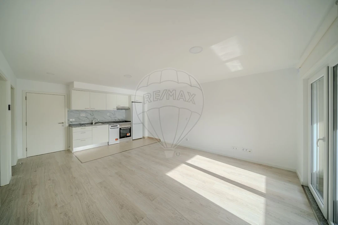 Apartamento T2 para Arrendamento em Aradas Foto 6