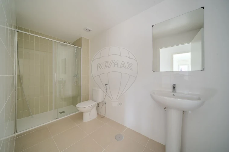 Apartamento T2 para Arrendamento em Aradas Foto 15