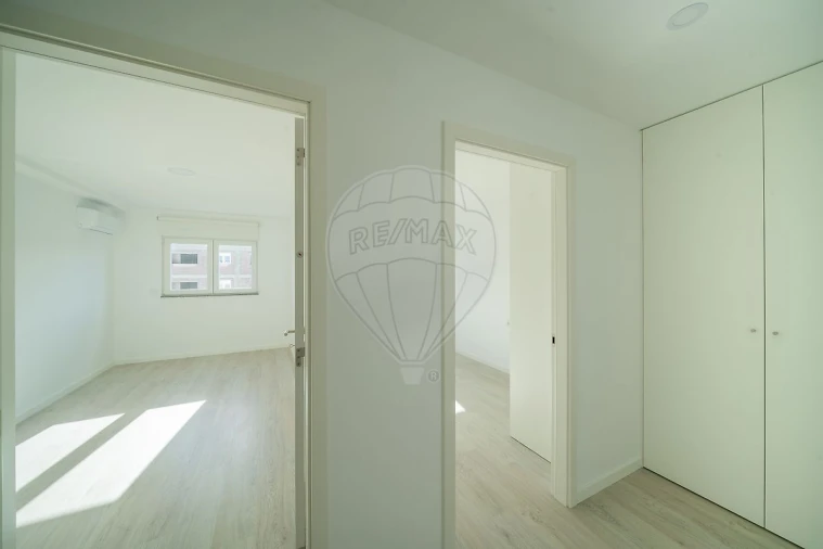 Apartamento T2 para Arrendamento em Aradas Foto 21