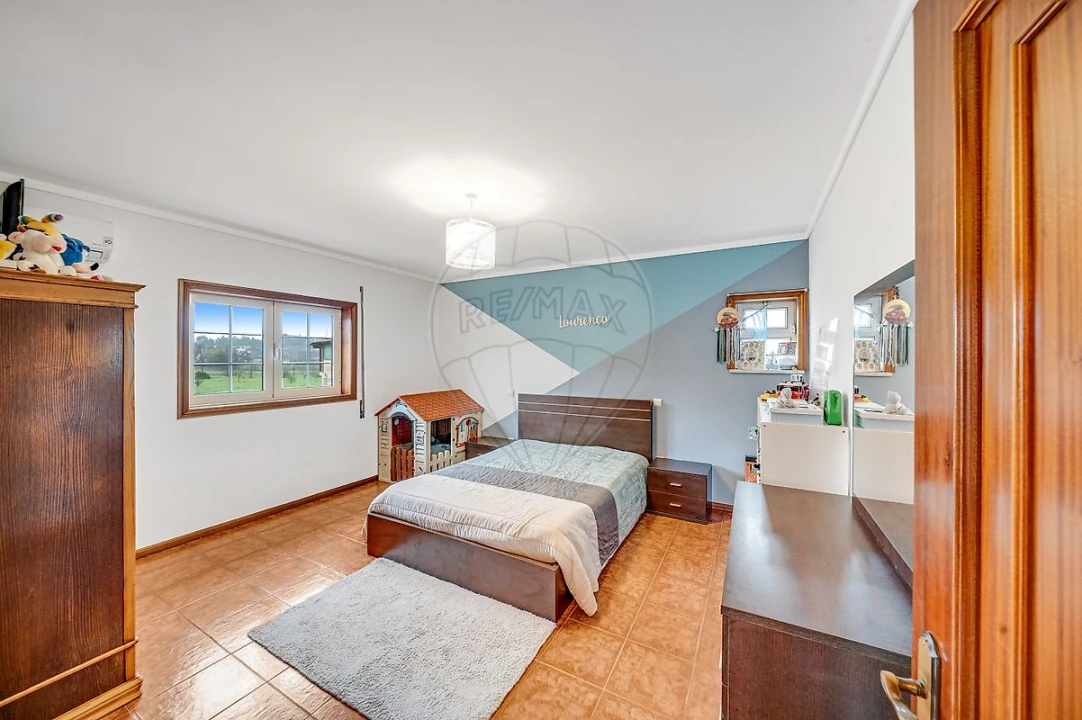 Moradia T4 para Venda em Oliveira do Bairro Foto 10