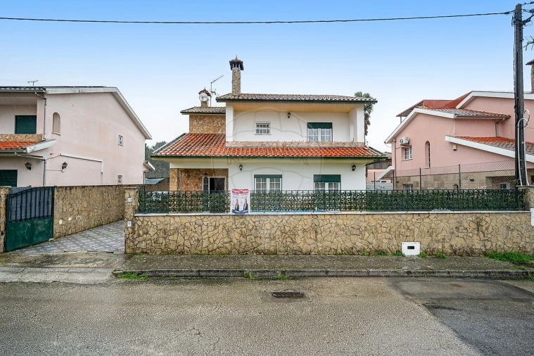 Moradia T4 para Venda em Oliveira do Bairro Foto 19