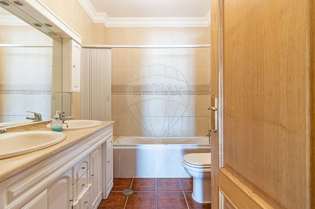 Quinta T0 para Venda em Lousa Foto 18