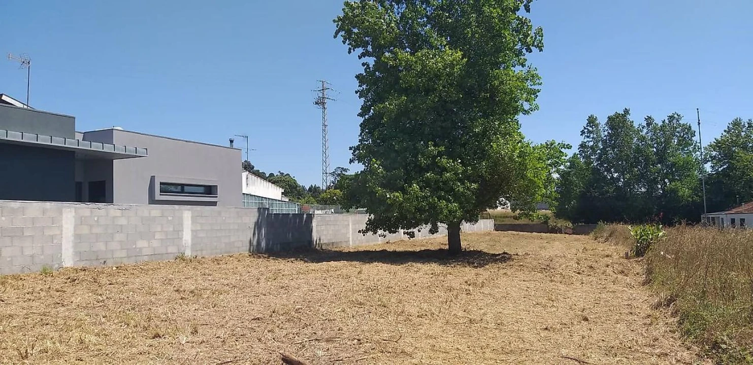 Terreno para Venda em Silvalde Foto 3