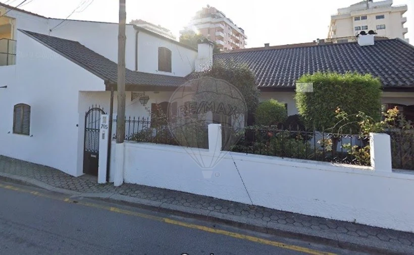 Moradia T4 para Venda em Canidelo Foto 2