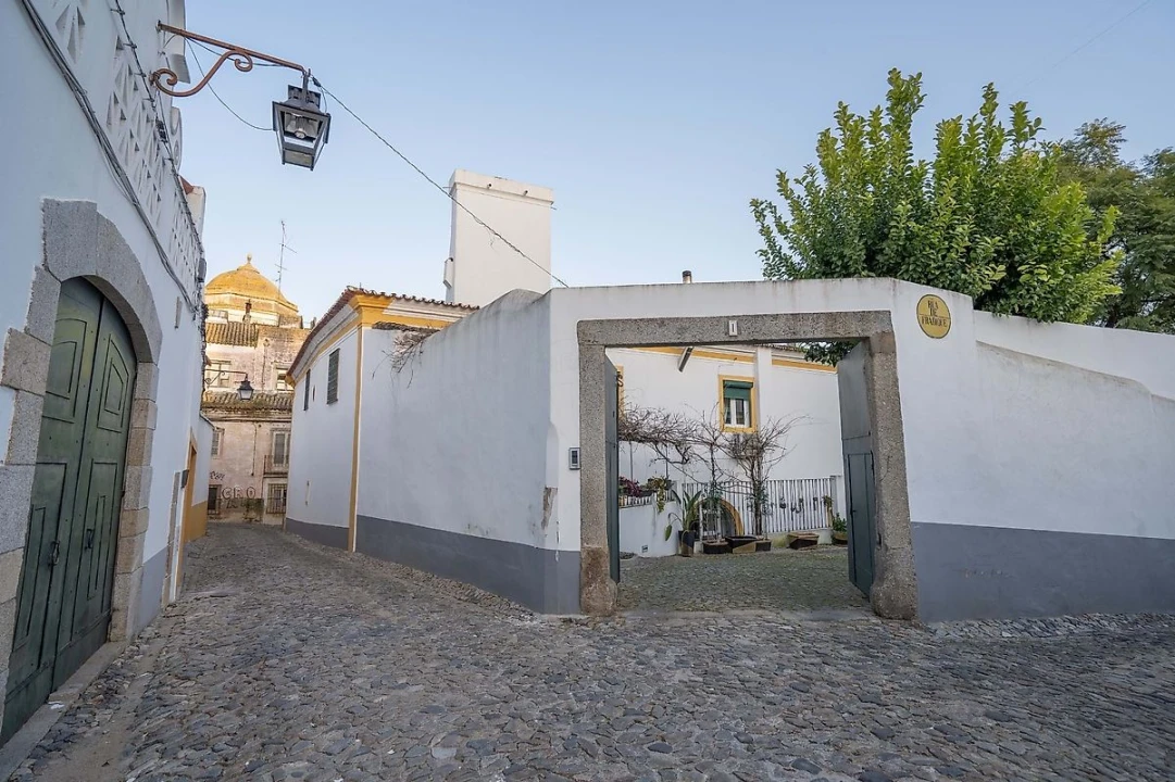 Apartamento T5 para Venda em Évora (São Mamede, Sé, São Pedro e Santo Antão) Foto 4
