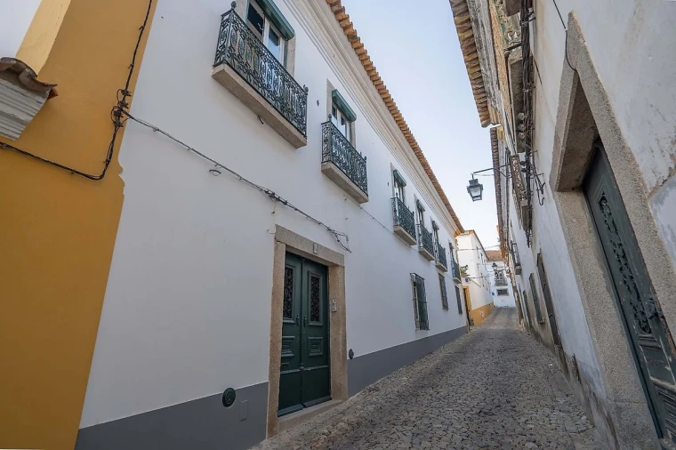 Apartamento T5 para Venda em Évora (São Mamede, Sé, São Pedro e Santo Antão) Foto 1