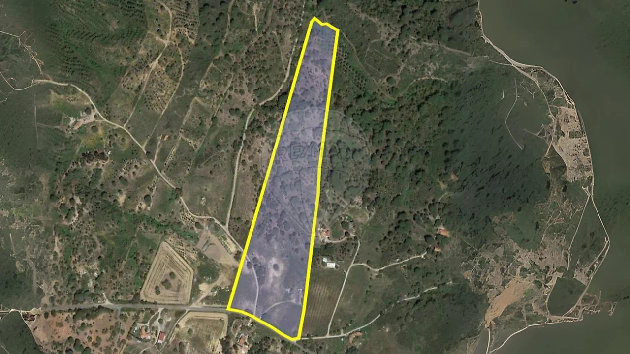 Terreno para Venda em Melides Foto 6