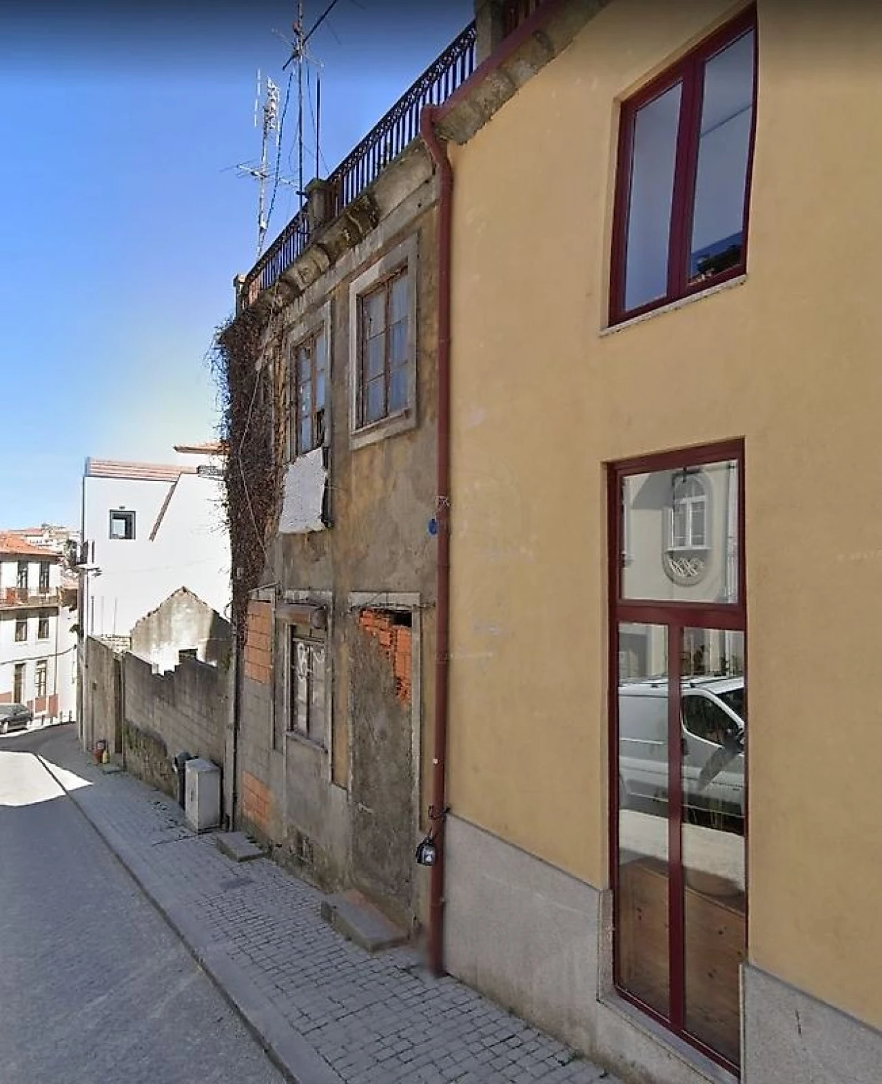 Prédio para Venda em Santa Marinha e São Pedro da Afurada Foto 3