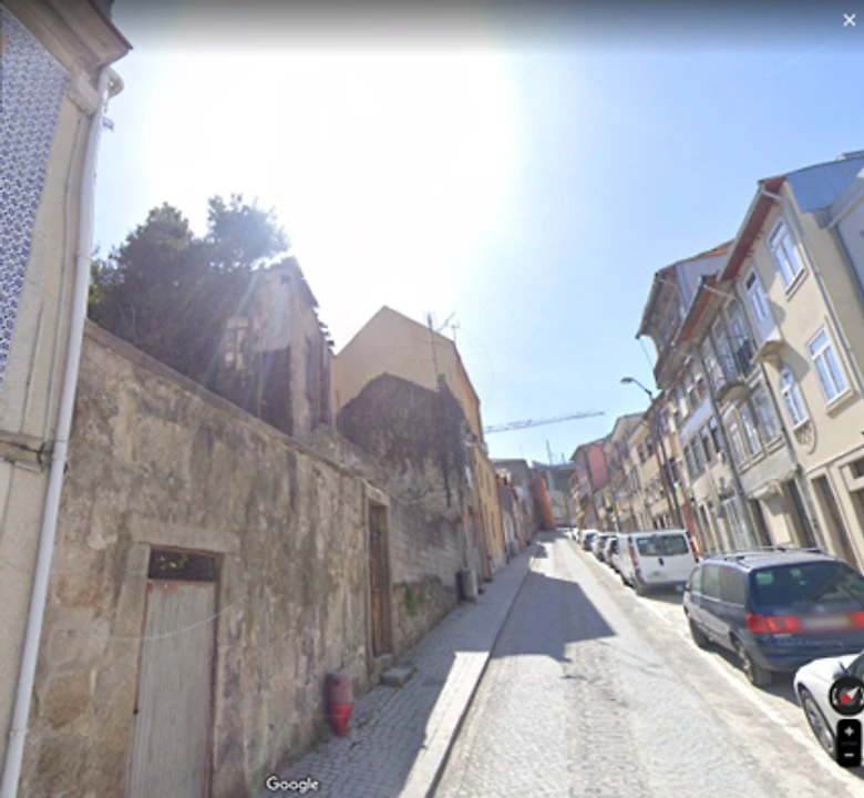 Prédio para Venda em Santa Marinha e São Pedro da Afurada Foto 2