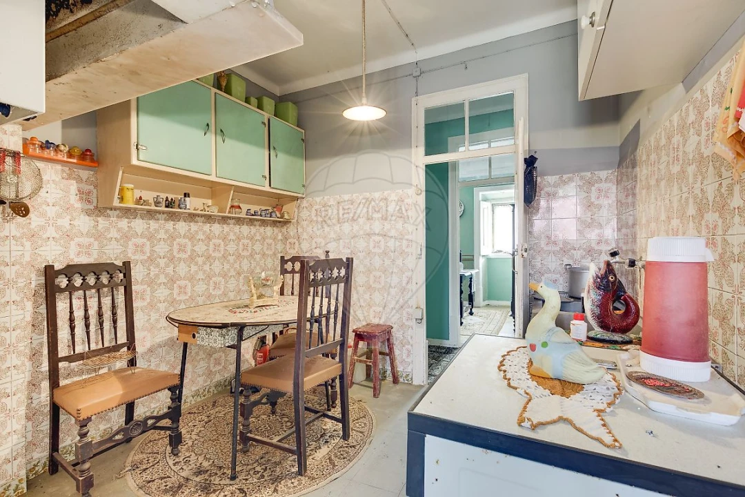 Moradia T6 para Venda em Santo Isidoro Foto 28