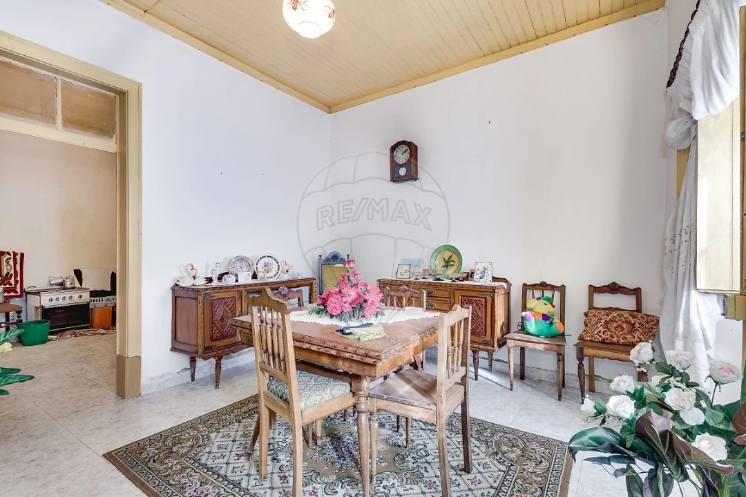 Moradia T6 para Venda em Santo Isidoro Foto 40