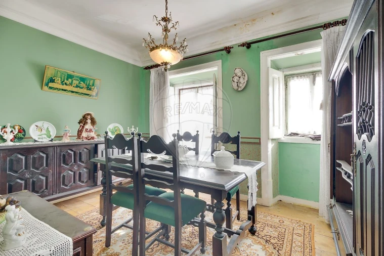 Moradia T6 para Venda em Santo Isidoro Foto 27