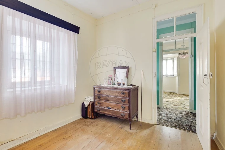 Moradia T6 para Venda em Santo Isidoro Foto 37