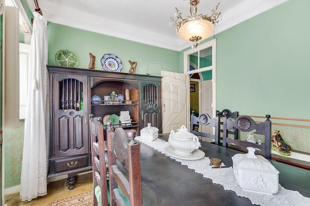 Moradia T6 para Venda em Santo Isidoro Foto 26