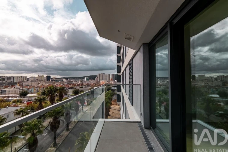 Apartamento T1 para Venda em Avenidas Novas Foto 14