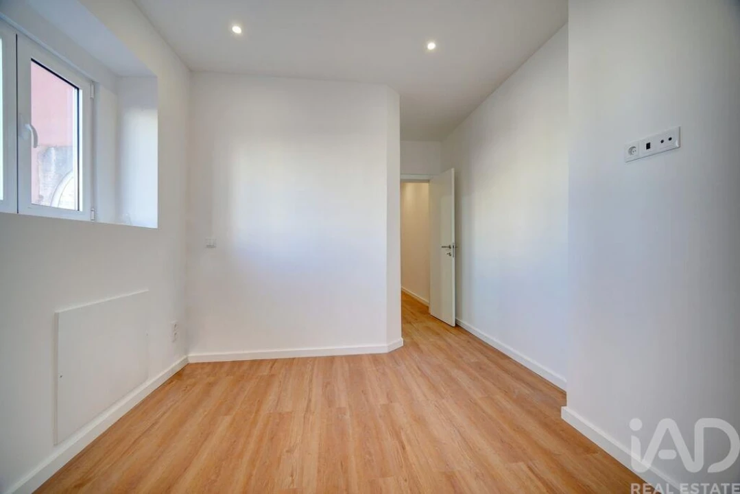 Apartamento T3 para Venda em Venteira Foto 15