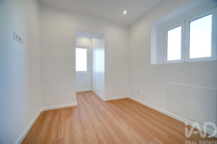 Apartamento T3 para Venda em Venteira Foto 13