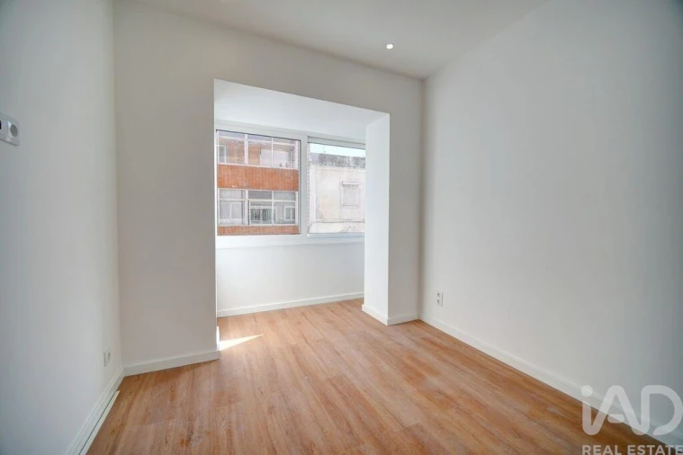 Apartamento T3 para Venda em Venteira Foto 18