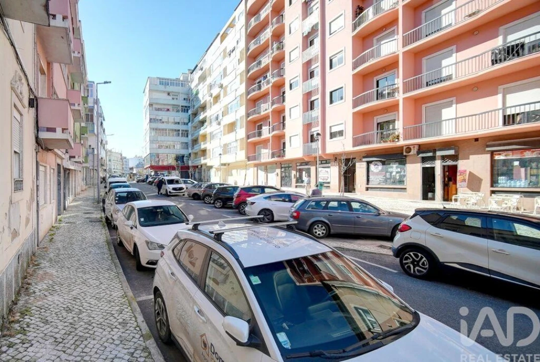 Apartamento T3 para Venda em Venteira Foto 21