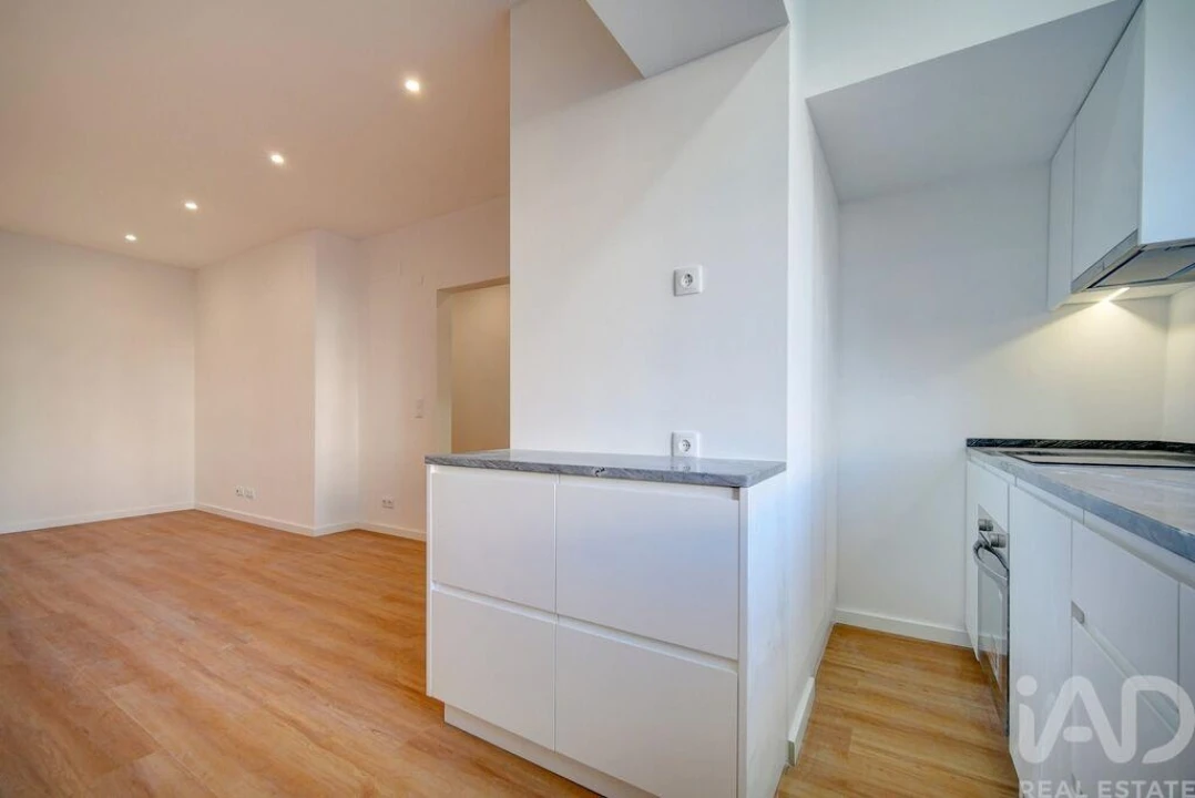 Apartamento T3 para Venda em Venteira Foto 7