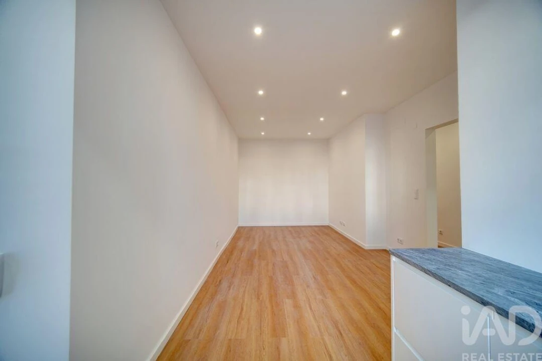 Apartamento T3 para Venda em Venteira Foto 8