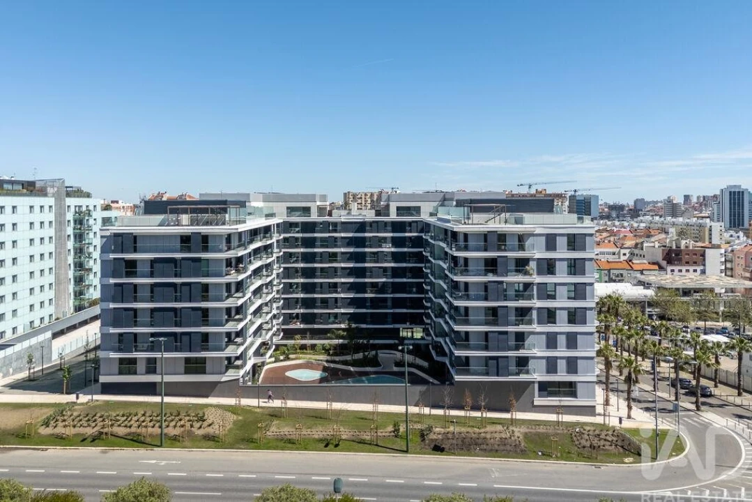 Apartamento T1 para Venda em Avenidas Novas Foto 2