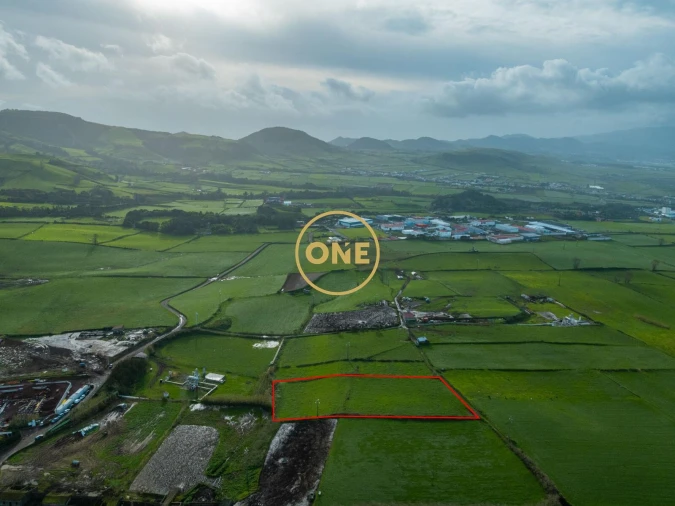 Terreno para Venda em Ribeira Grande (Conceição) Foto 2