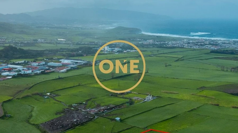 Terreno para Venda em Ribeira Grande (Conceição)