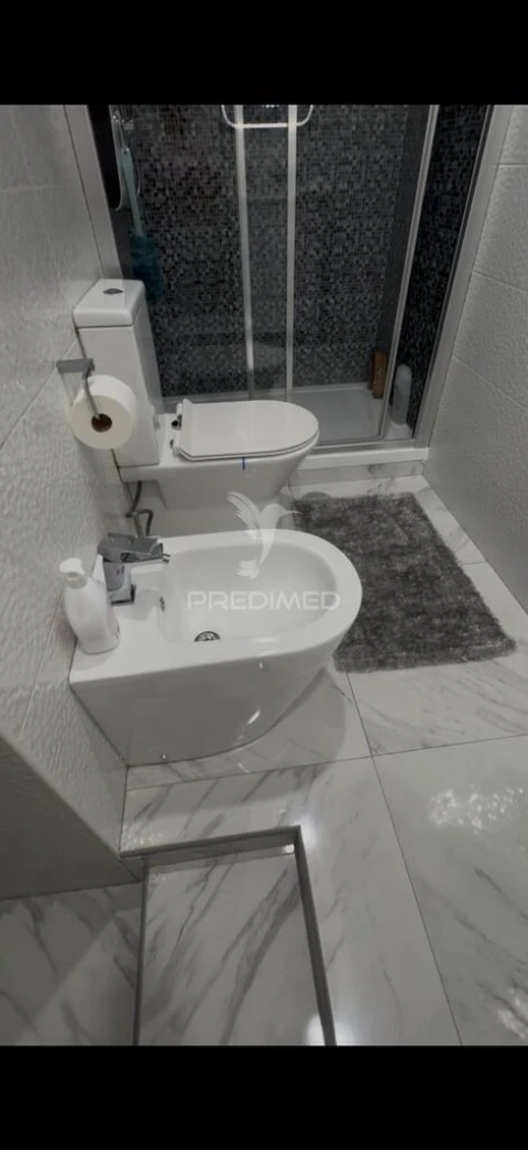 Apartamento T4 para Venda em Albufeira e Olhos de Água