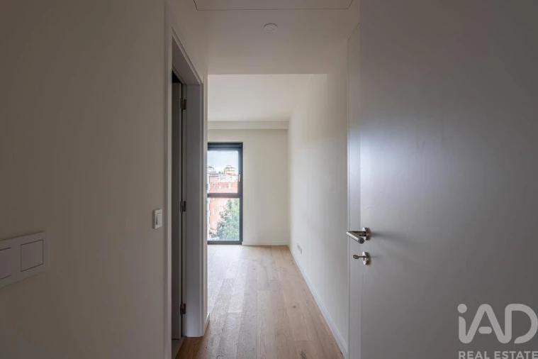 Apartamento T2 para Venda em São Domingos de Benfica Foto 7